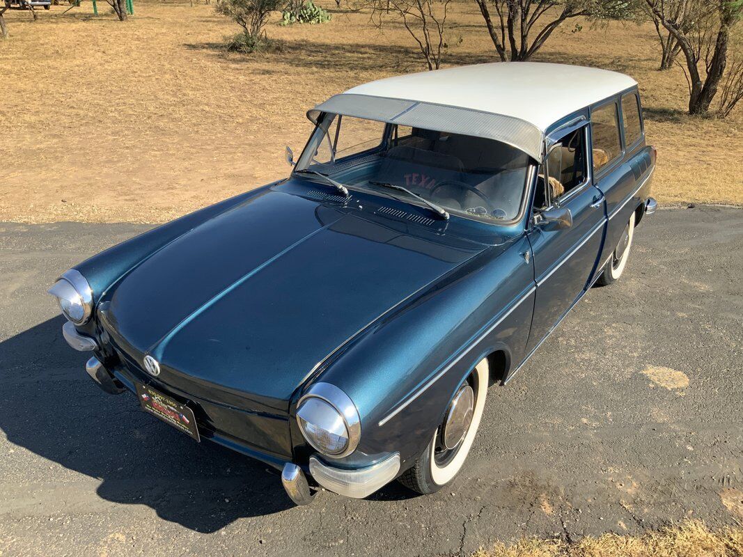 Volkswagen-Type-III-Break-1971-Blue-Black-1756-11