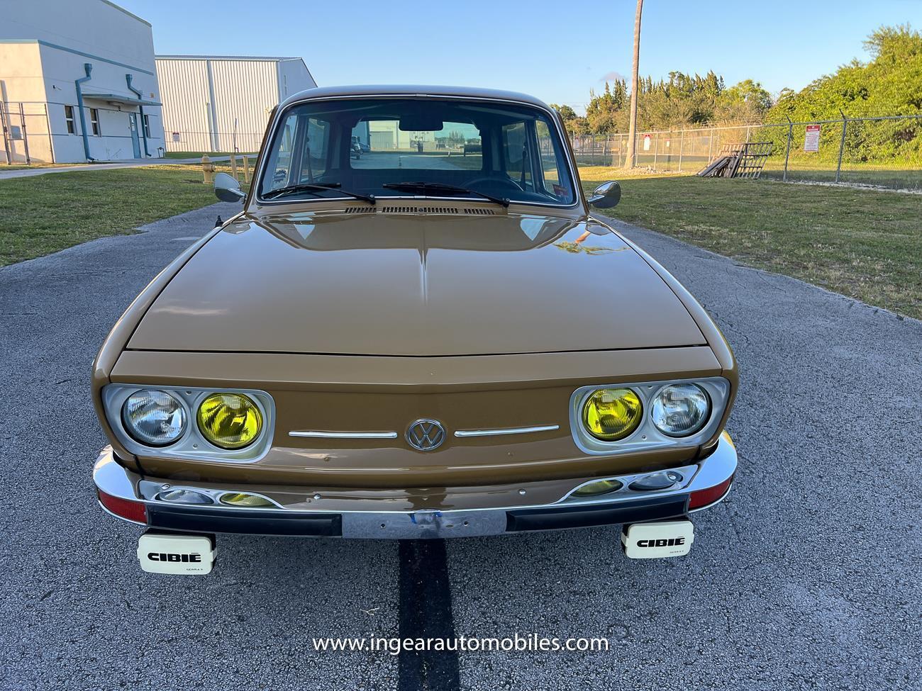 Volkswagen-VW-Variant-squareback-Coupe-1976-Brown-Black-130684-21