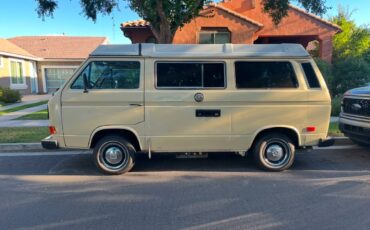 Volkswagen-Vanagon-1982-brown-296119