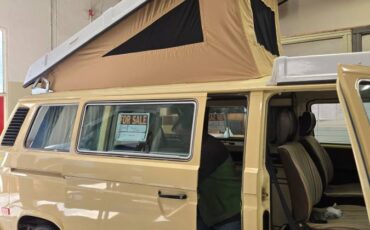 Volkswagen-Vanagon-1982-yellow-149669-4