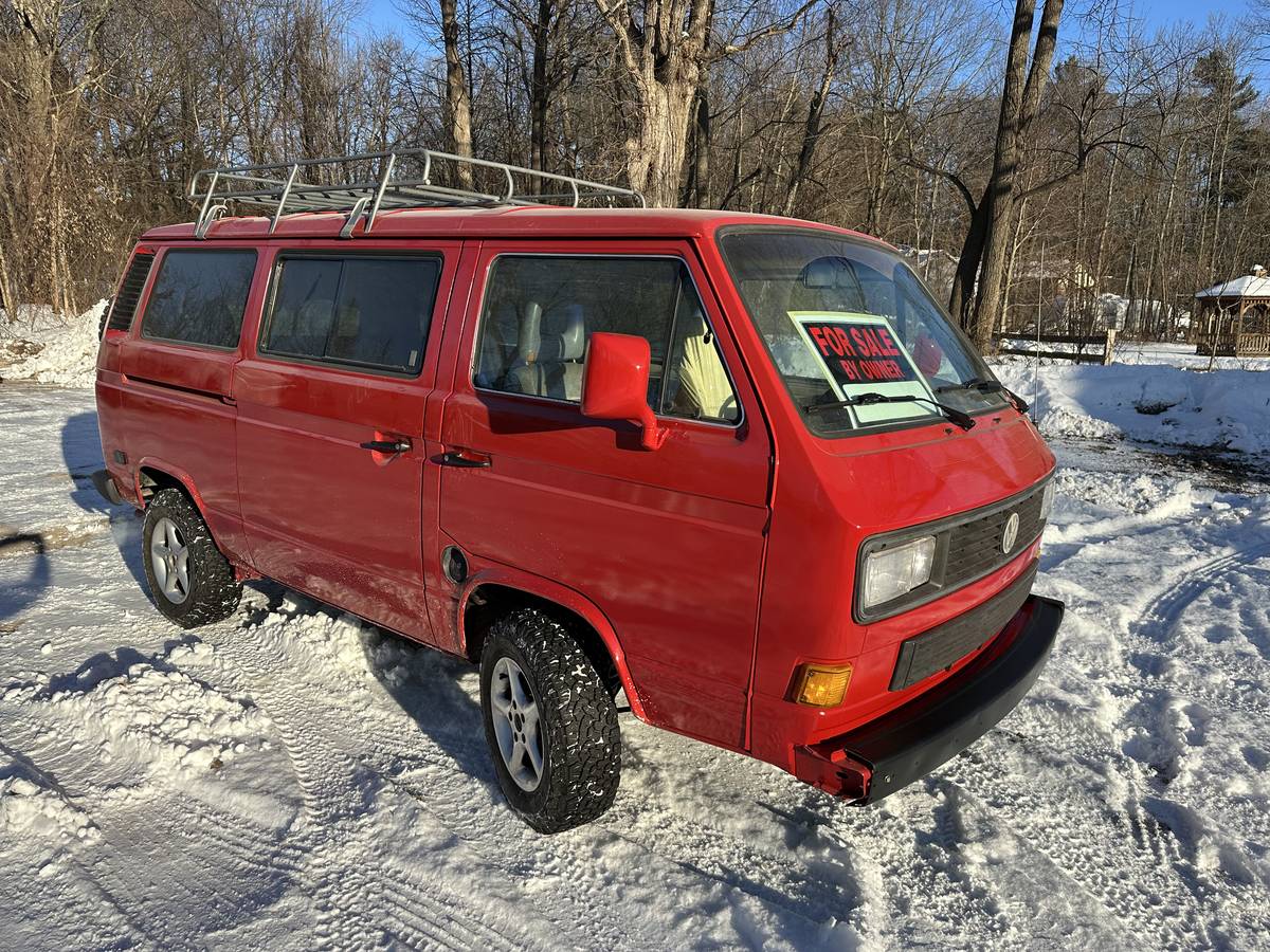 Volkswagen-Vanagon-bus-1988-red-233354-1