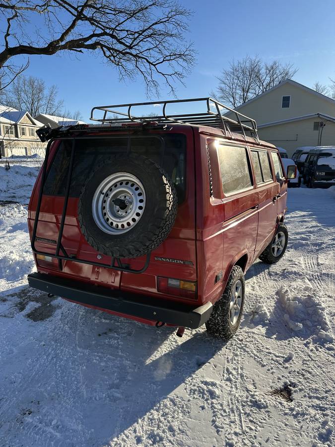 Volkswagen-Vanagon-bus-1988-red-233354-3