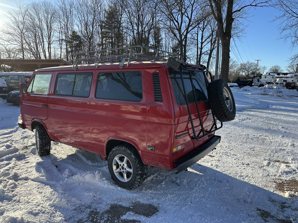 Volkswagen-Vanagon-bus-1988-red-233354-4