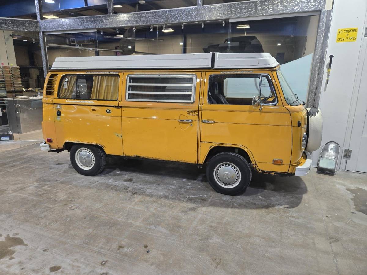 Volkswagen-Vanagon-westfalia-1976-yellow-155742-6