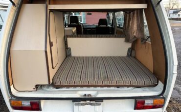 Volkswagen-Vanagon-westfalia-1982-107504-6