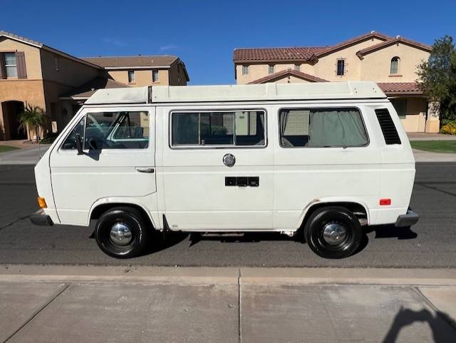 Volkswagen-Vanagon-westfalia-1982-white-112702-1