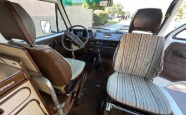 Volkswagen-Vanagon-westfalia-1982-white-112702-16