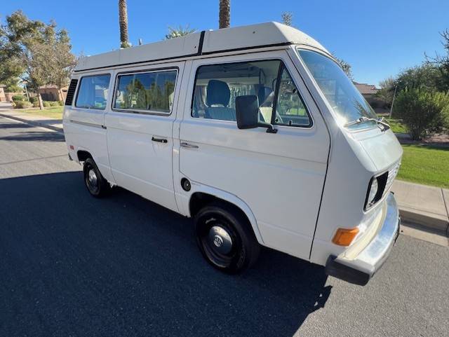 Volkswagen-Vanagon-westfalia-1982-white-112702-6