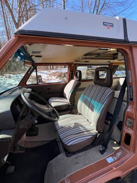 Volkswagen-Vanagon-westfalia-1984-orange-177027-12