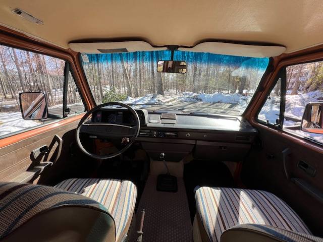 Volkswagen-Vanagon-westfalia-1984-orange-177027-13