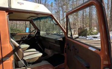 Volkswagen-Vanagon-westfalia-1984-orange-177027-14