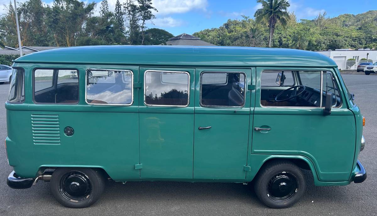 Volkswagen-Vw-brazillian-kombi-1994-green-1127-1