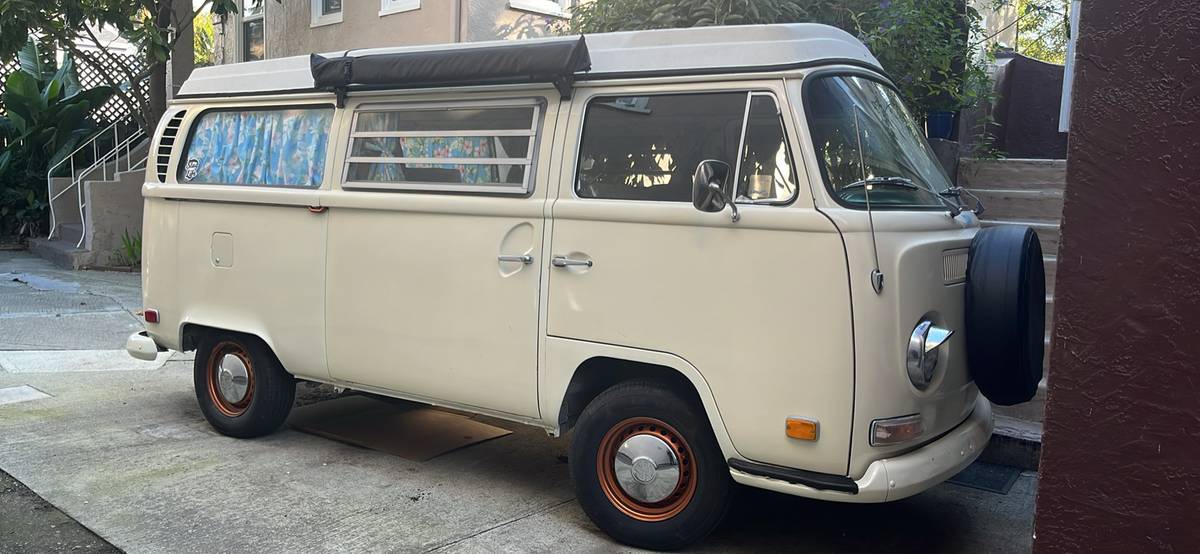 Volkswagen-Vw-campervan-1971-112654-10