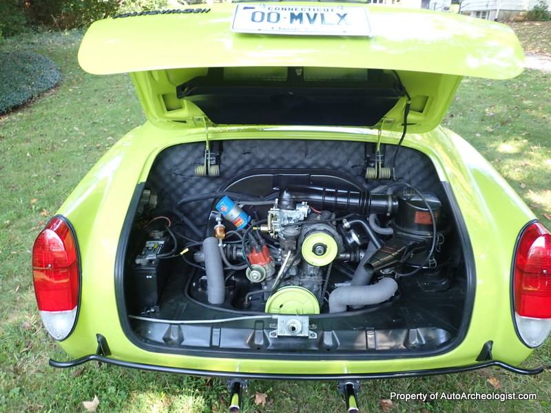 Volkswagen-Vw-karmann-ghia-1974-green-111044-19