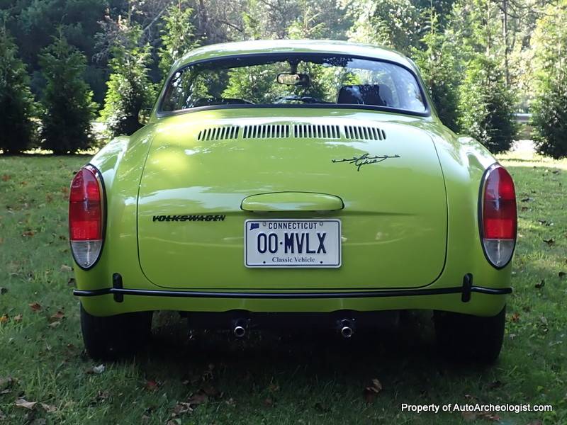 Volkswagen-Vw-karmann-ghia-1974-green-111044-5