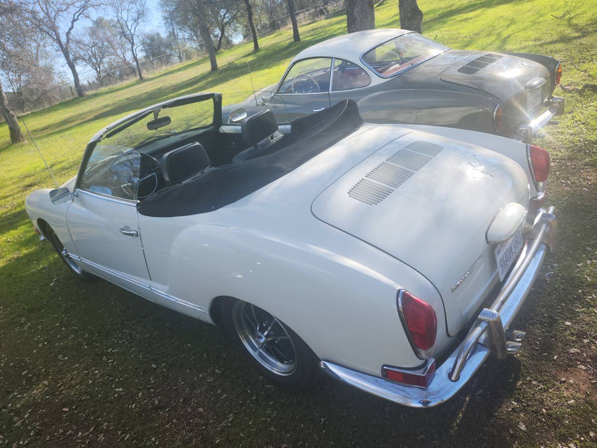 Volkswagen-Vw-karmann-ghia-convertable-1970-white-1608