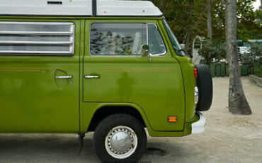 Volkswagen-Westfalia-Van-1978-Green-Green-93049-10