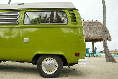 Volkswagen-Westfalia-Van-1978-Green-Green-93049-4