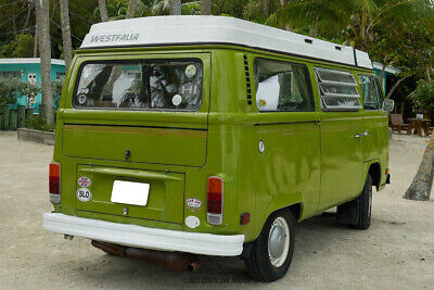 Volkswagen-Westfalia-Van-1978-Green-Green-93049-7