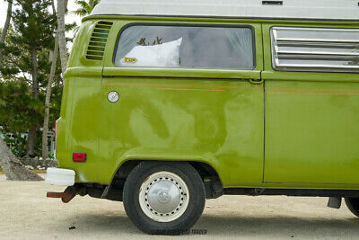 Volkswagen-Westfalia-Van-1978-Green-Green-93049-9