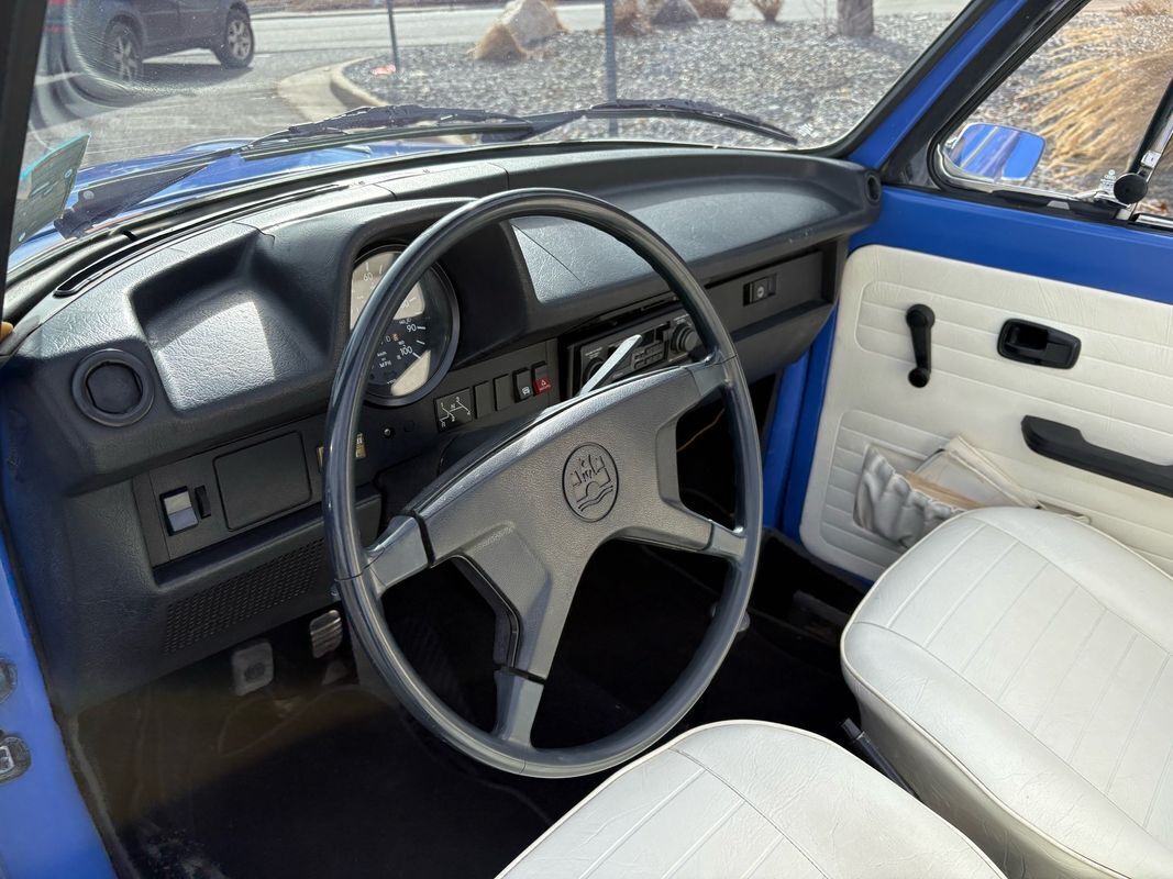 Volkswagen-beatle-1978-Blue-White-15401-37