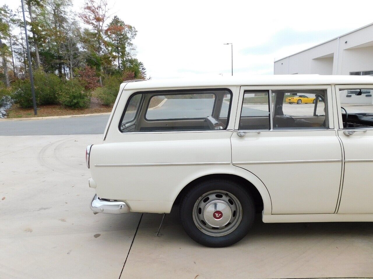 Volvo-122S-Berline-1967-White-Brown-97605-11