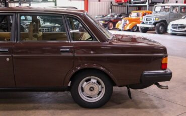 Volvo-240-Berline-1983-Brown-Beige-2356-3