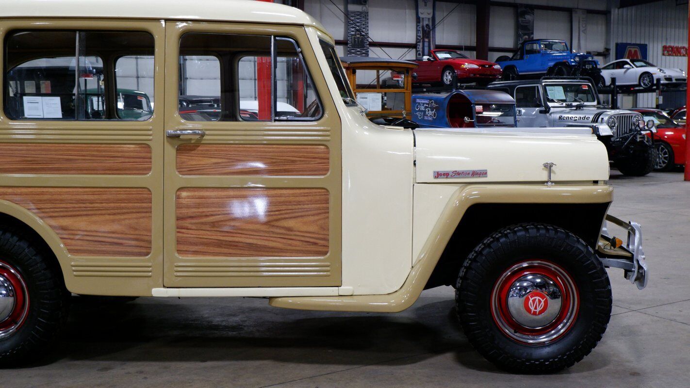 Willys-Jeep-Break-1949-Brown-Brown-103424-10