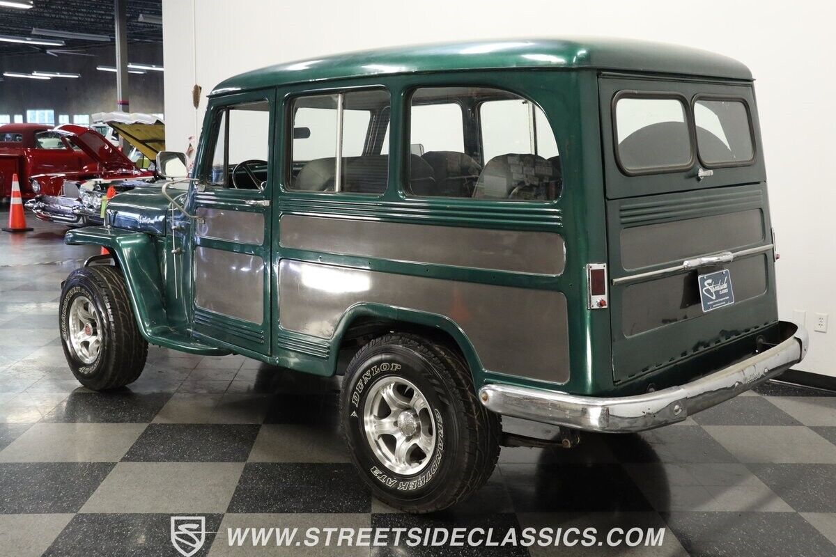 Willys-Jeep-Wagon-1958-Green-Gray-34-6