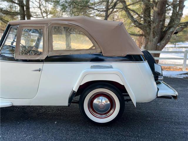 Willys-Jeepster-1950-Other-Gray-134285-6