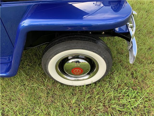 Willys-Jeepster-Cabriolet-1949-Blue-Black-18-35