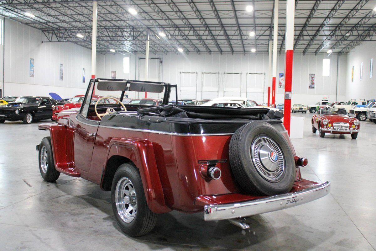 Willys-Jeepster-Cabriolet-1952-Red-Black-116500-2