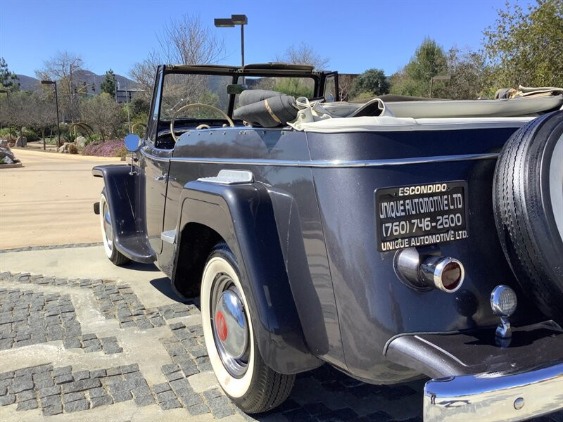 Willys-Jeepster-SUV-1950-Gray-Green-22339-11