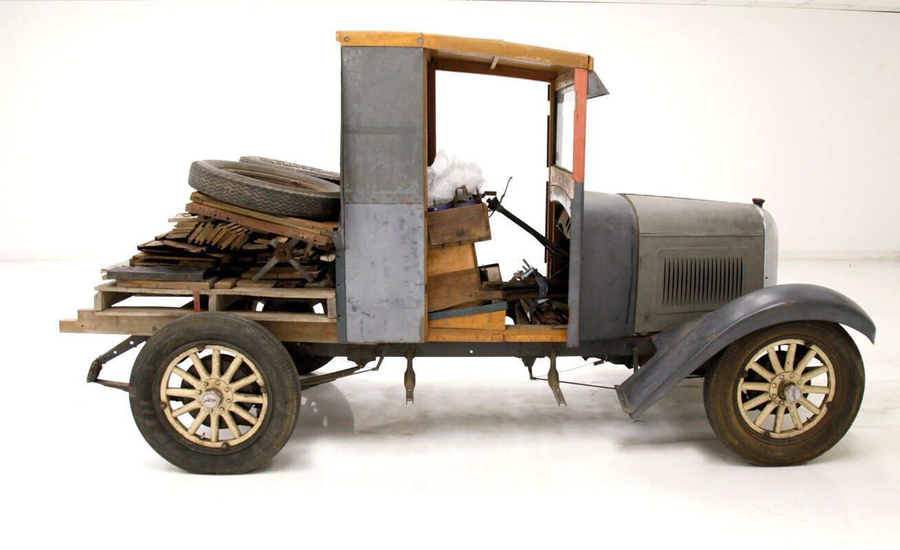 Willys-Whippet-Pickup-1928-Gray-2-5