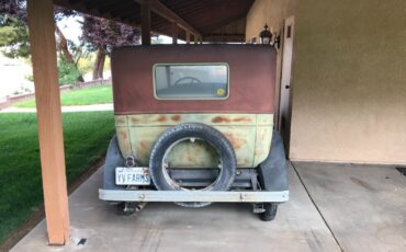 Willys-Willys-96-Berline-1928-Green-Tan-30001-4