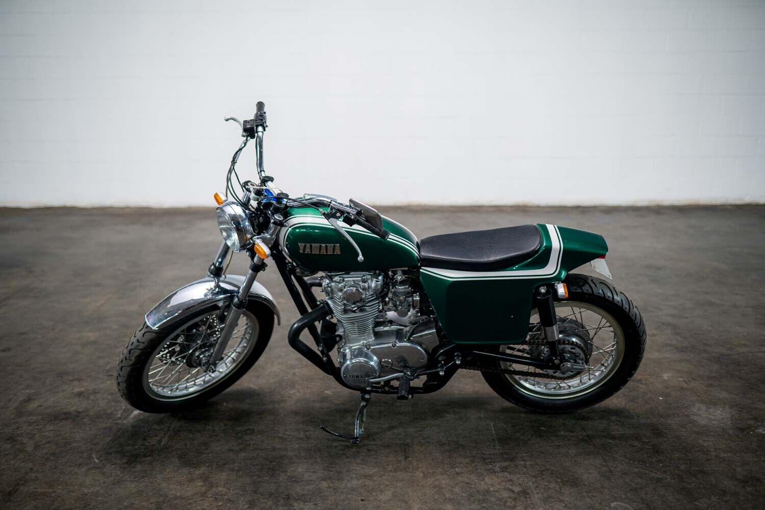 Yamaha-Street-Tracker-1975-Green-0-5