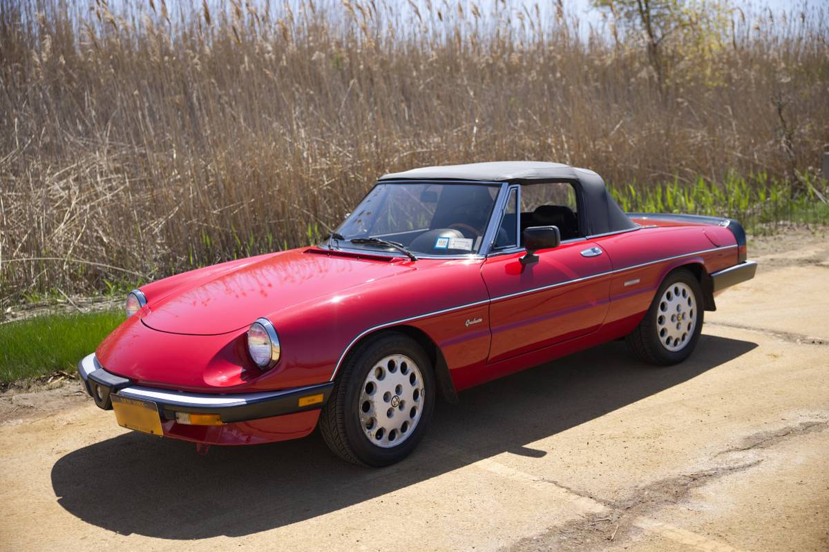 Alfa-romeo-Spider-1987-red-64374-16