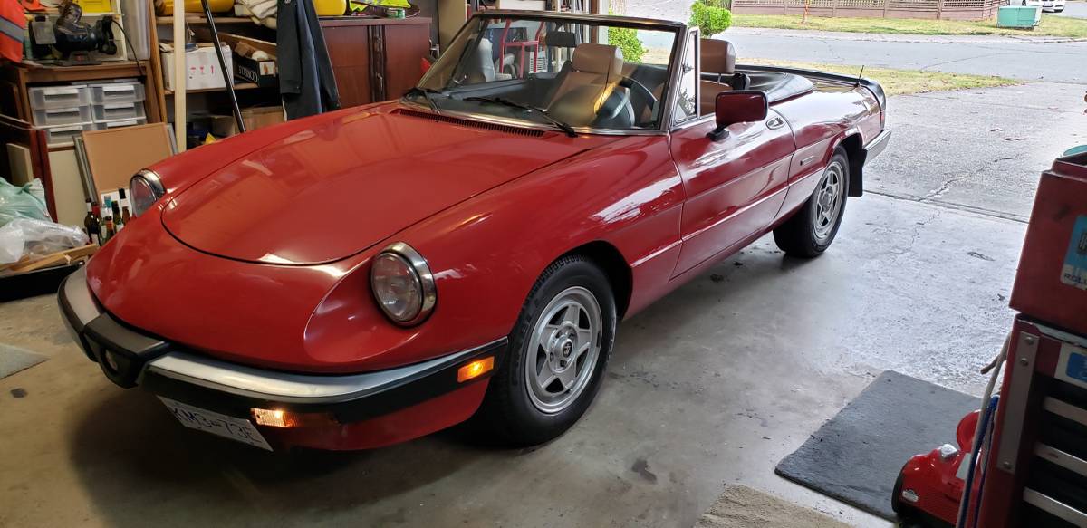 Alfa-romeo-Spider-veloce-1987-red-247838-2