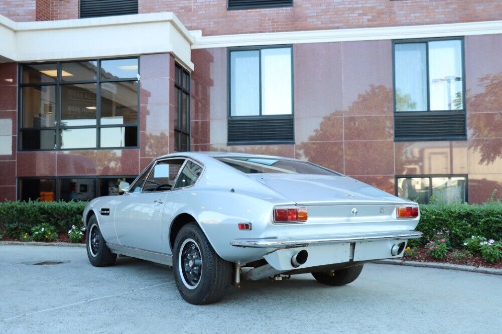 Aston-Martin-DBS-1971-Gray-Burgundy-0-2