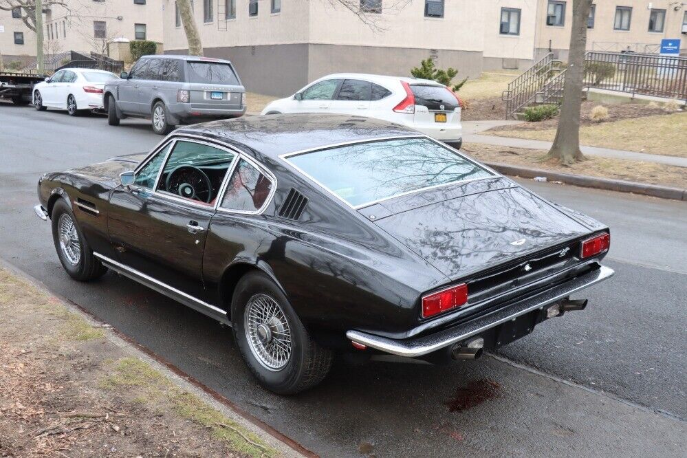 Aston-Martin-DBS-Berline-1970-Black-Red-0-2