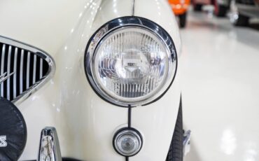 Austin-Healey-100-4-BN2-1956-White-Black-0-5