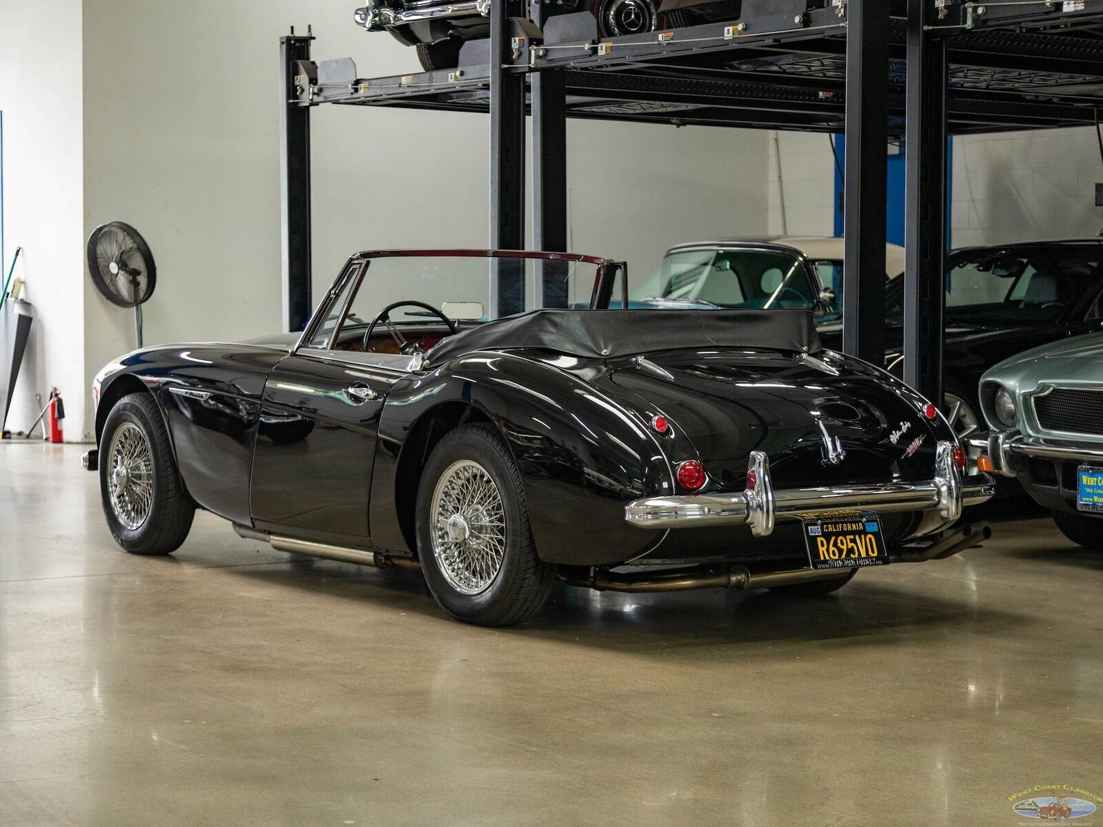 Austin-Healey-3000-Mark-III-Cabriolet-1964-Black-Red-0-19