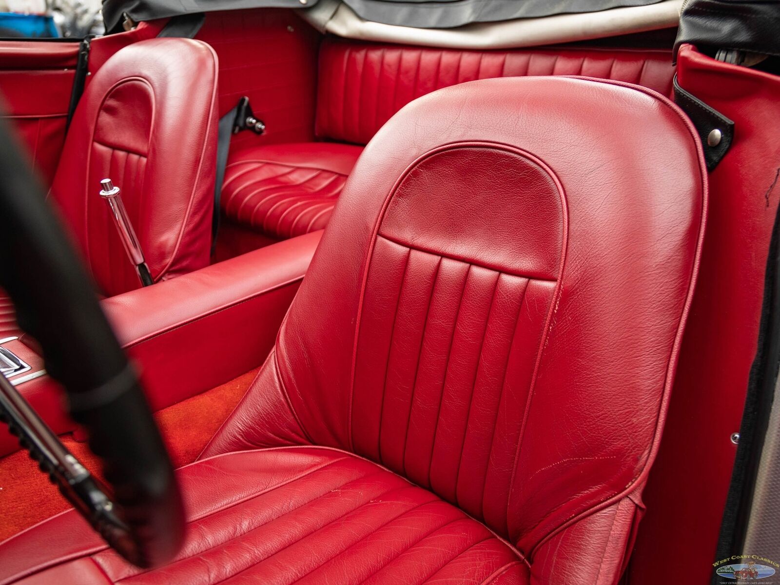 Austin-Healey-3000-Mark-III-Cabriolet-1964-Black-Red-0-25