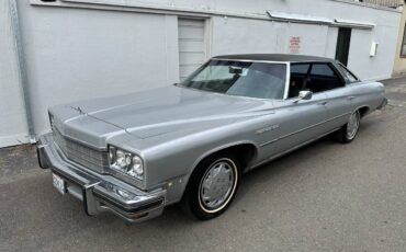 Buick-Lesabre-custom-1975-85295