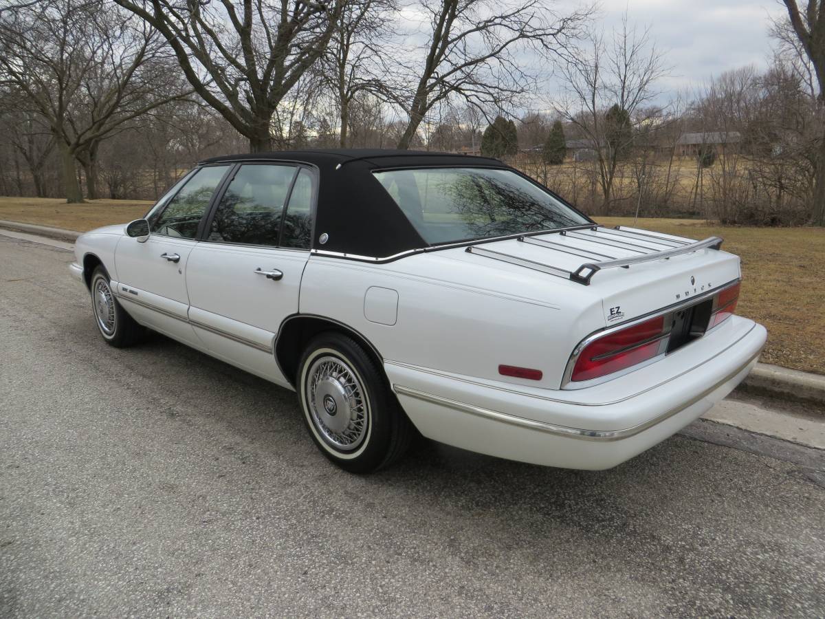 Buick-Park-avenue-1995-white-43452-2