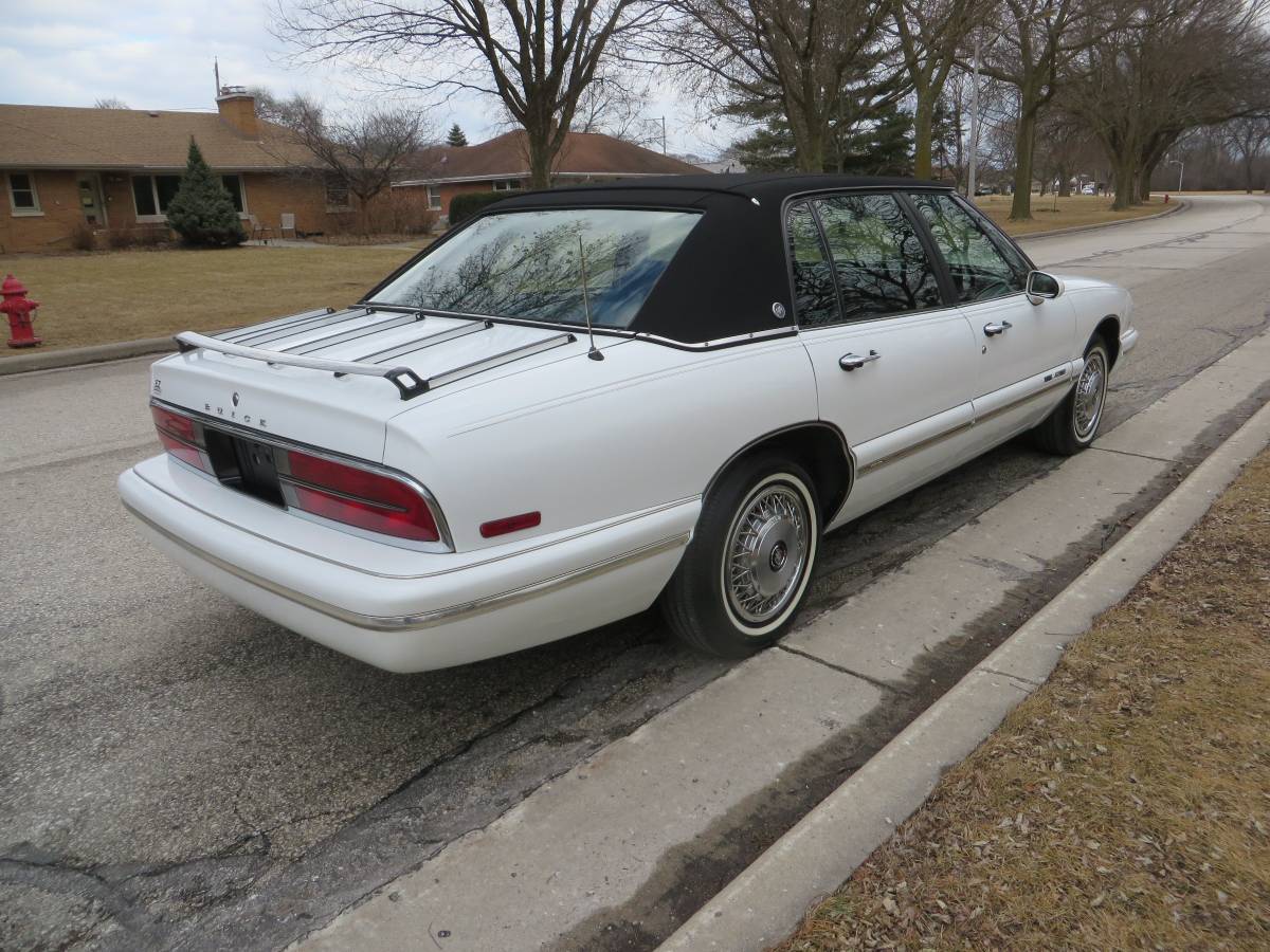 Buick-Park-avenue-1995-white-43452-4