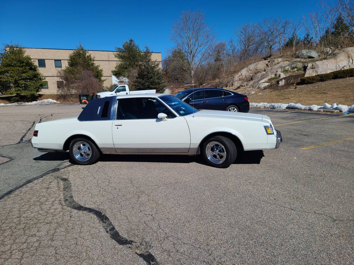 Buick-Regal-diesel-1986-white-321868-1