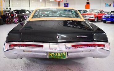 Buick-Riviera-1968-Green-White-25664-13