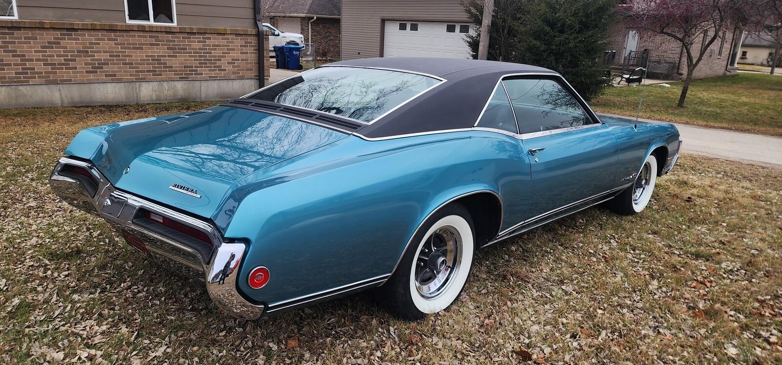 Buick-Riviera-1969-Blue-Black-93342-23