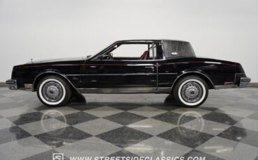 Buick-Riviera-1985-Black-Red-52891-6